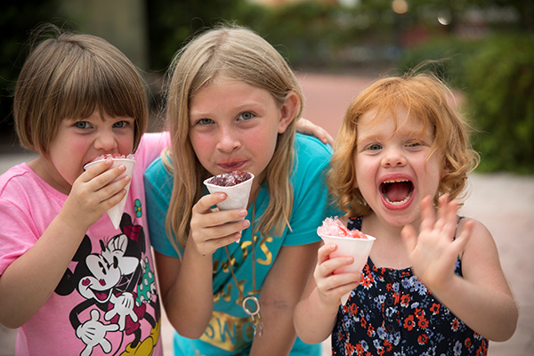 Wish siblings eating ice cream